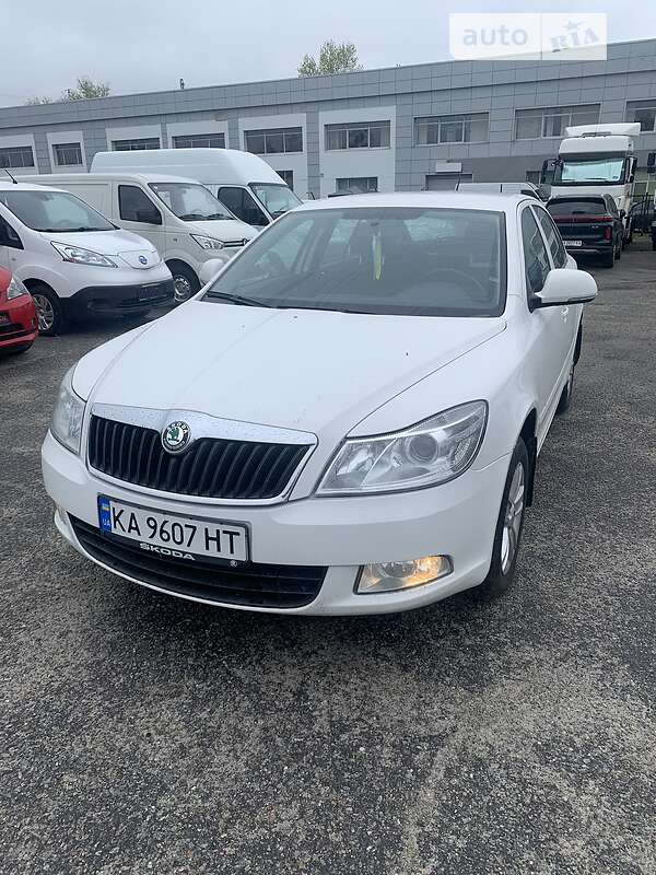 Лифтбек Skoda Octavia 2012 в Киеве