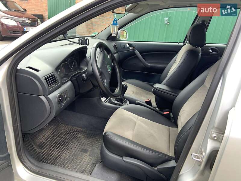 Лифтбек Skoda Octavia 2001 в Луцке