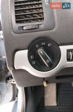 Ліфтбек Skoda Octavia 2009 в 