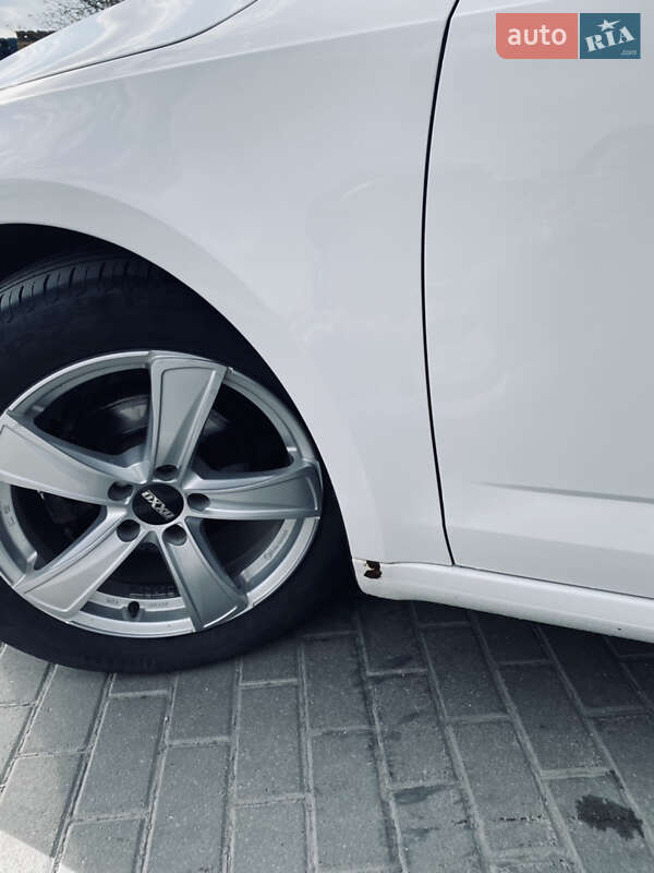 Универсал Skoda Octavia 2016 в Тернополе