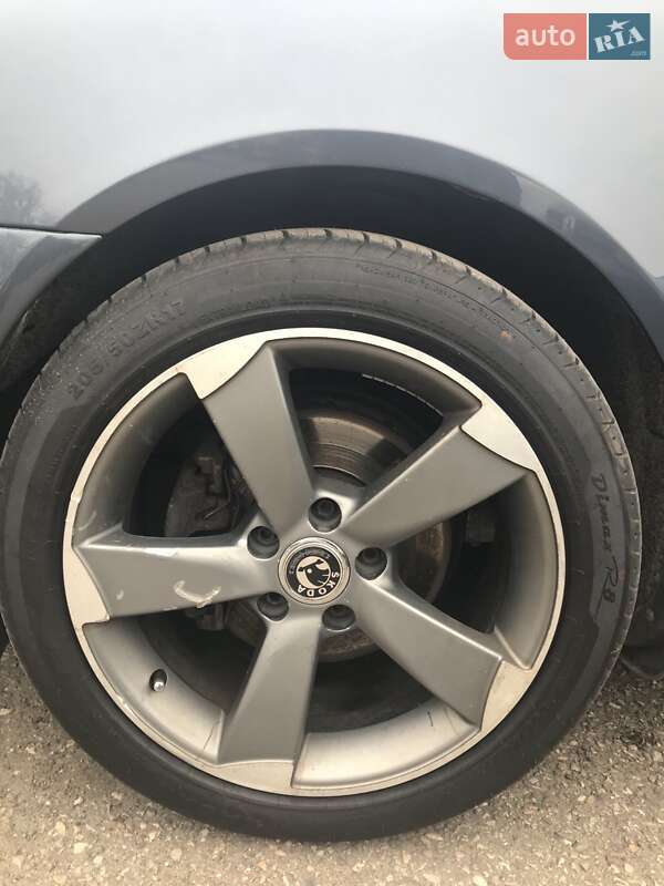 Ліфтбек Skoda Octavia 2009 в Городку