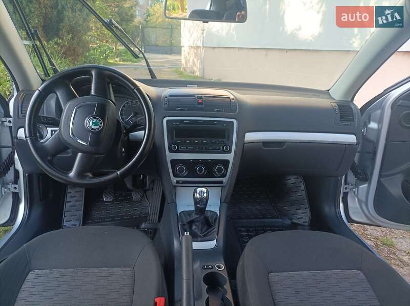 Ліфтбек Skoda Octavia 2010 в Львові