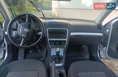 Лифтбек Skoda Octavia 2010 в 