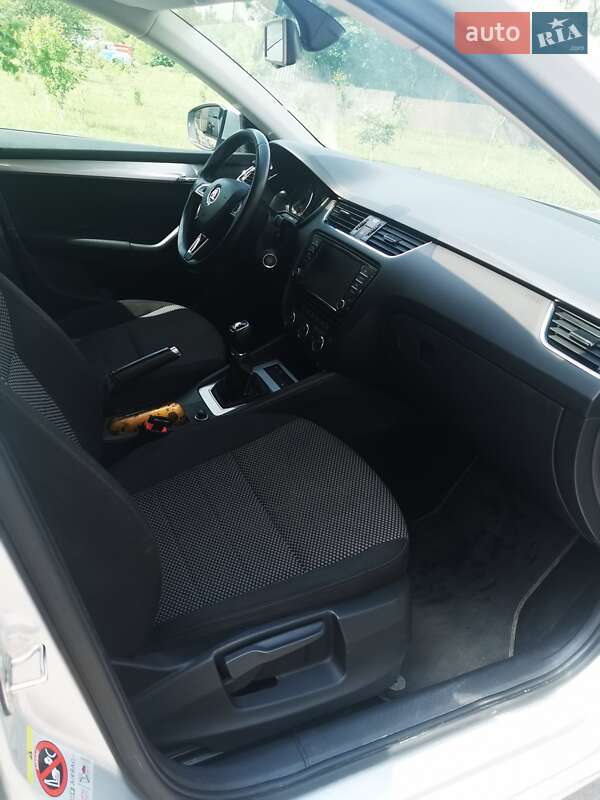 Универсал Skoda Octavia 2014 в Покровске