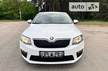 Лифтбек Skoda Octavia 2015 в Ахтырке