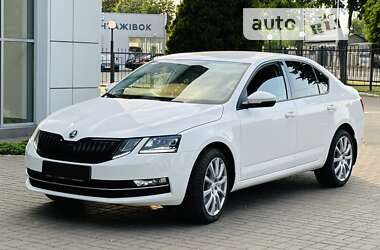 Лифтбек Skoda Octavia 2017 в 