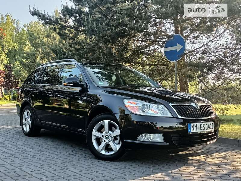 Універсал Skoda Octavia 2013 в Дрогобичі