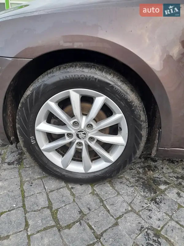 Skoda Octavia 2015 VIN TMBJG7NE5F0165368 фото оголошення 3 з 90
