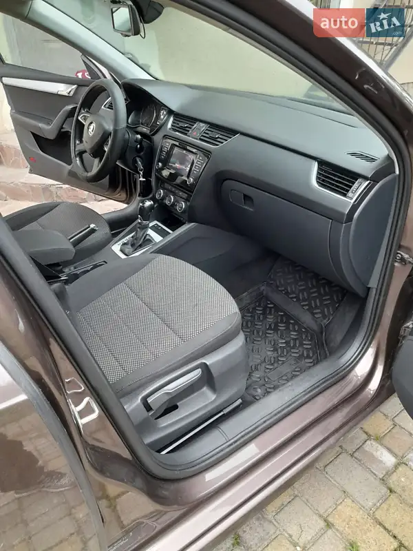 Skoda Octavia 2015 VIN TMBJG7NE5F0165368 фото оголошення 20 з 90