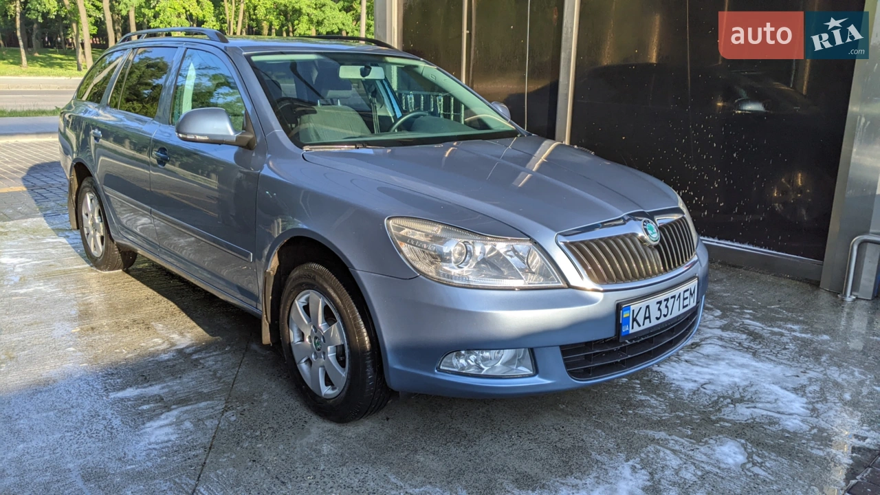 2010 Skoda Octavia - мініатюра 18