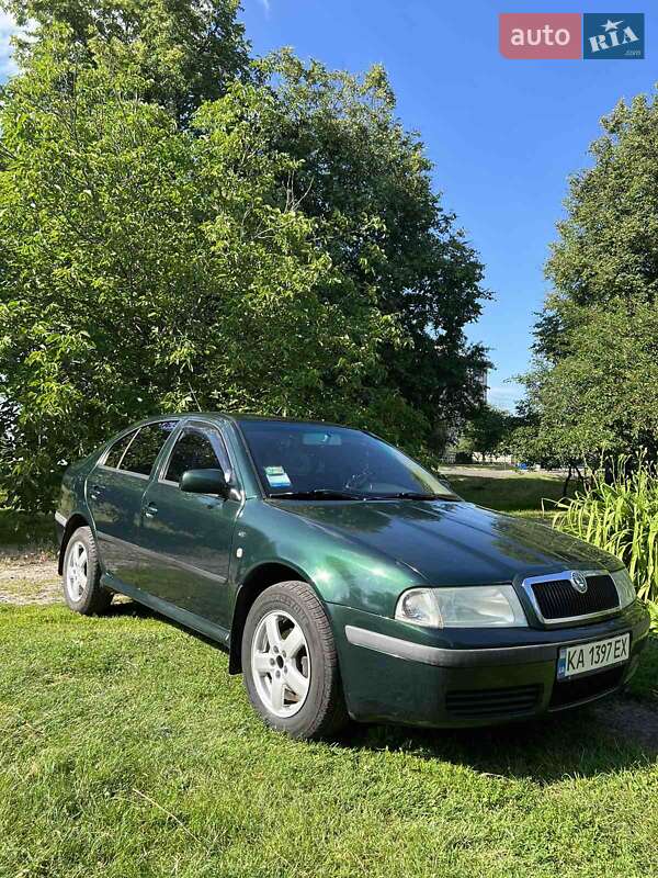 Ліфтбек Skoda Octavia 2002 в Лохвиці