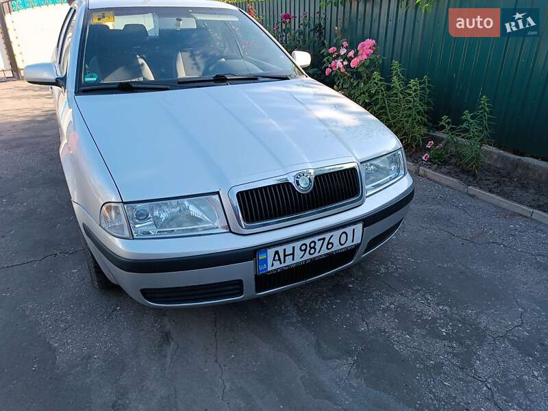 Универсал Skoda Octavia 2004 в Доброполье