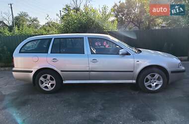 Универсал Skoda Octavia 2004 в Доброполье