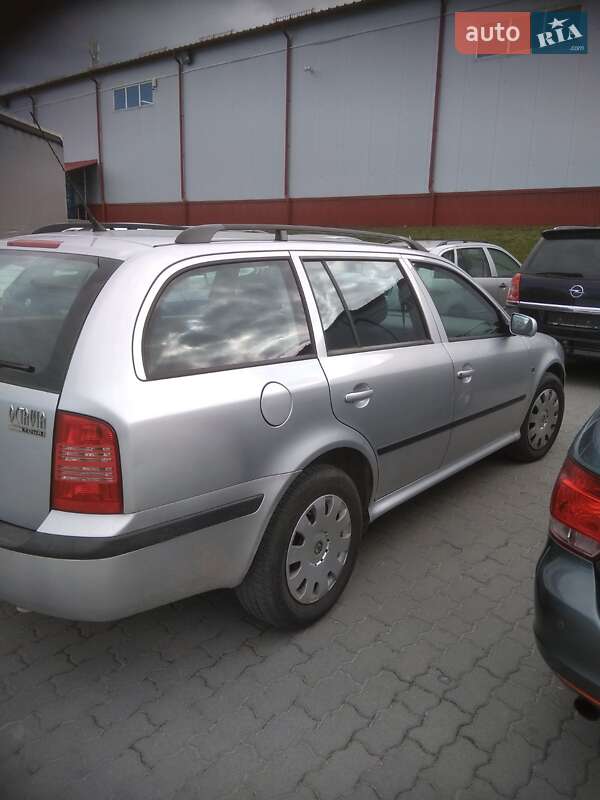 Універсал Skoda Octavia 2009 в Бориславі