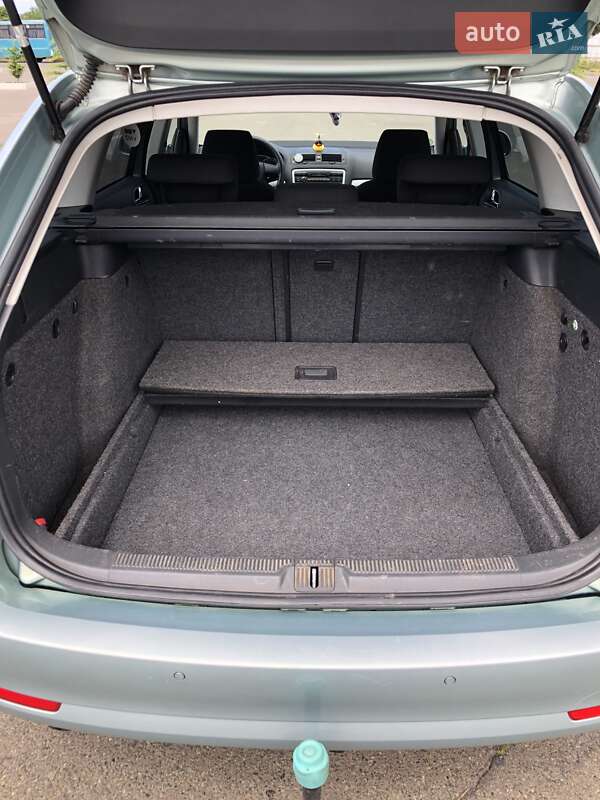 Універсал Skoda Octavia 2009 в Одесі