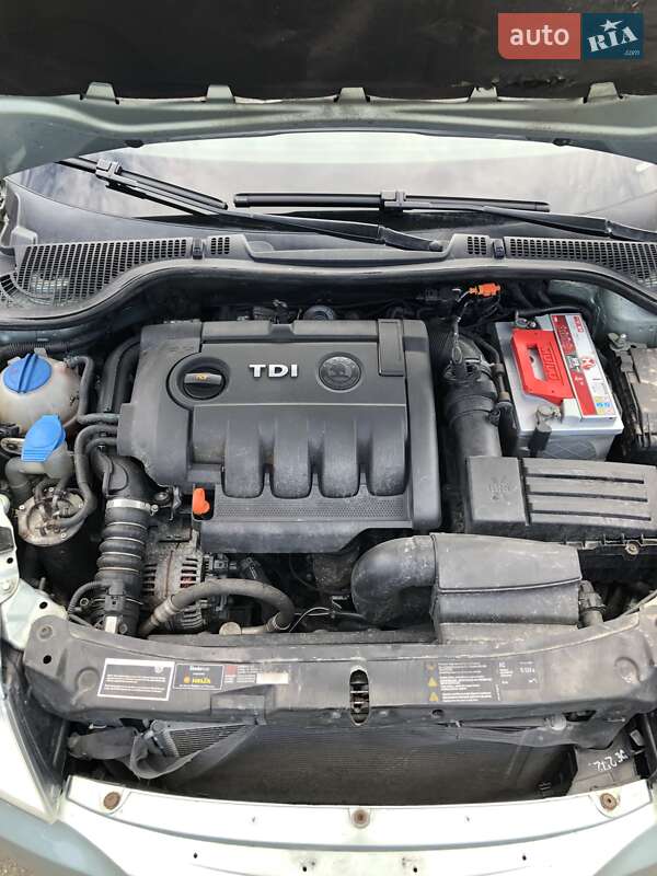 Універсал Skoda Octavia 2009 в Одесі