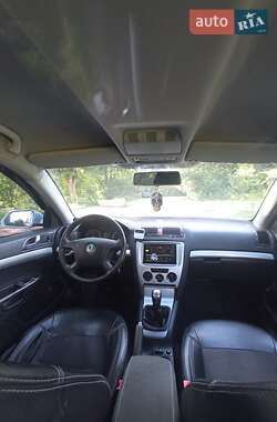 Лифтбек Skoda Octavia 2006 в 