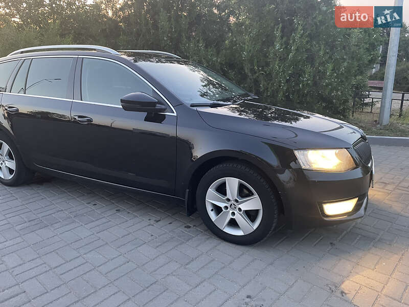 Универсал Skoda Octavia 2015 в Березанке
