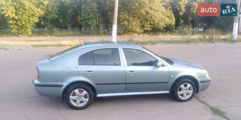 Лифтбек Skoda Octavia 2005 в Чернигове