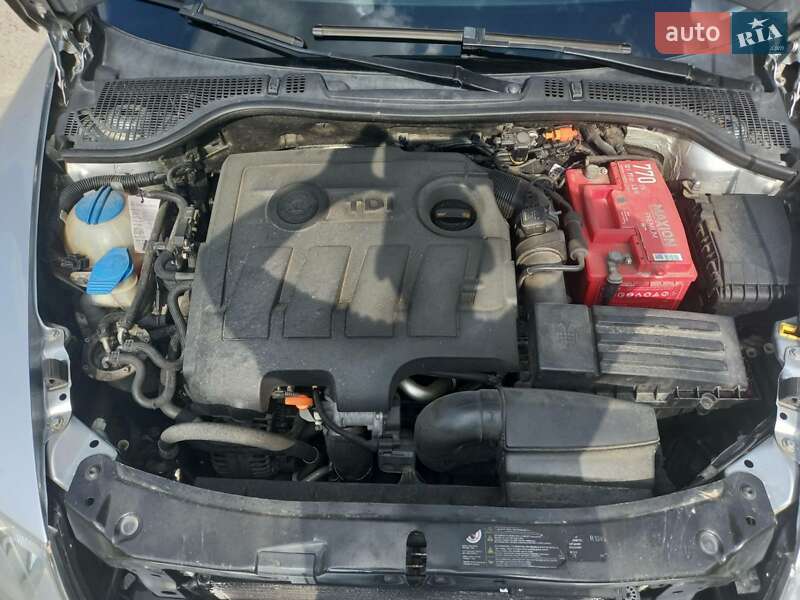 Универсал Skoda Octavia 2012 в Тячеве