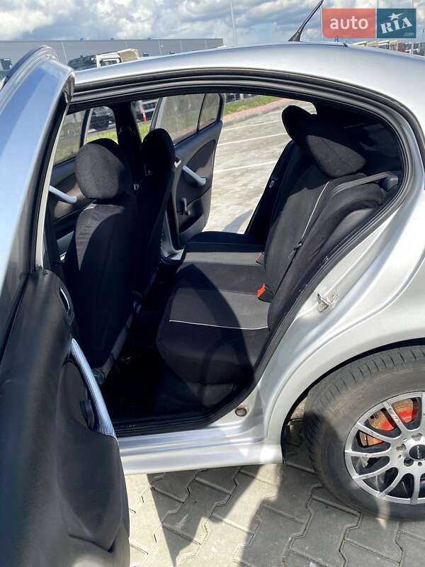 Ліфтбек Skoda Octavia 2003 в Житомирі