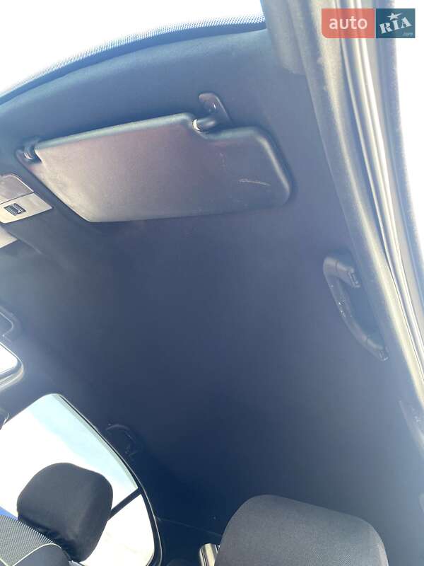 Ліфтбек Skoda Octavia 2003 в Житомирі