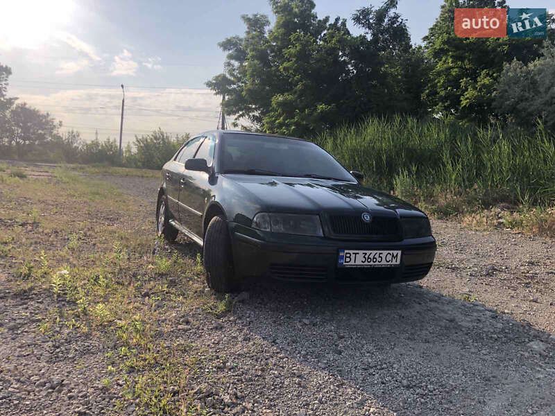 Ліфтбек Skoda Octavia 2002 в Кривому Розі