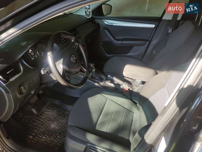 Универсал Skoda Octavia 2017 в Мостиске