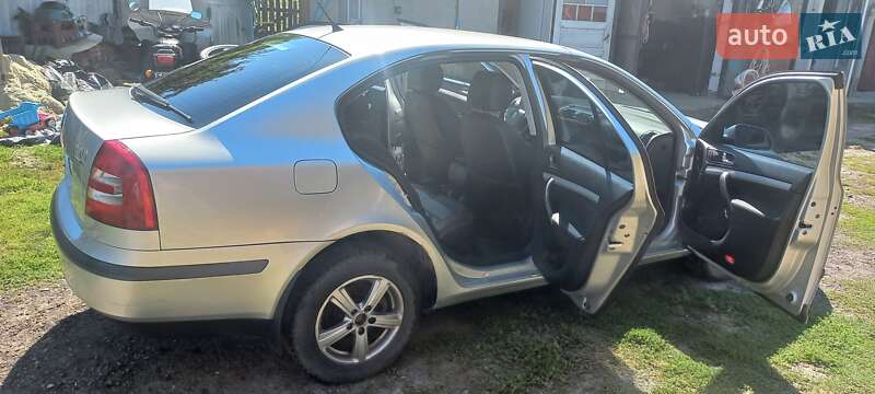 Лифтбек Skoda Octavia 2006 в Городке фото 4 Лифтбек Skoda Octavia 2006 в Городке