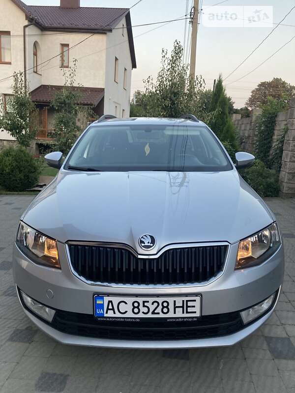 Универсал Skoda Octavia 2015 в Горохове