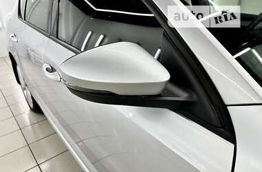 Лифтбек Skoda Octavia 2013 в 