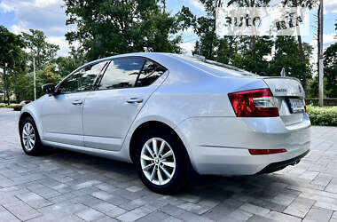 Лифтбек Skoda Octavia 2013 в 