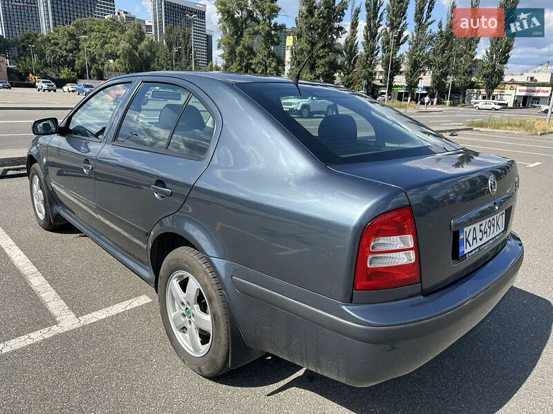 Лифтбек Skoda Octavia 2005 в Киеве