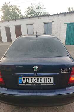 Лифтбек Skoda Octavia 1998 в Киеве