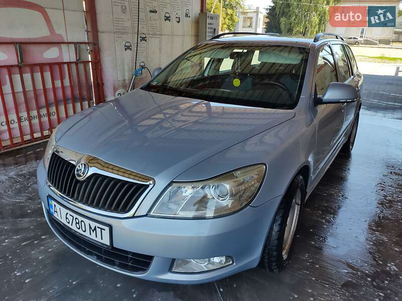Універсал Skoda Octavia 2009 в Тростянці