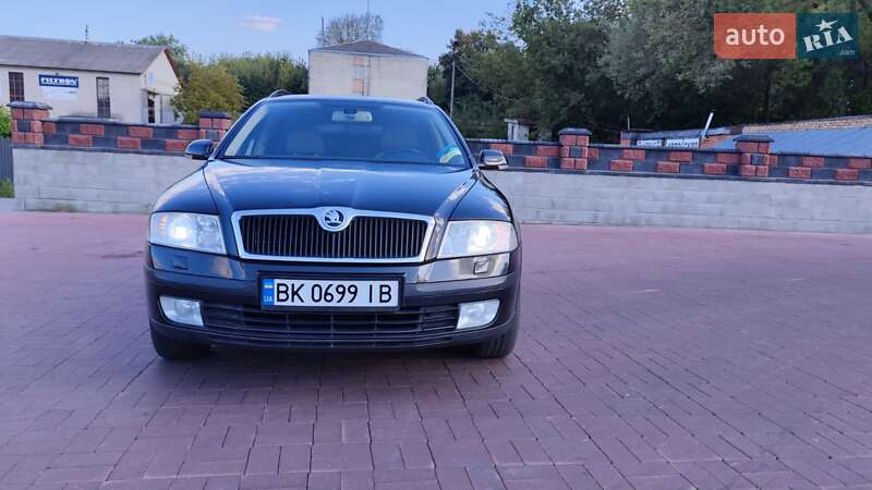 Универсал Skoda Octavia 2007 в Ровно