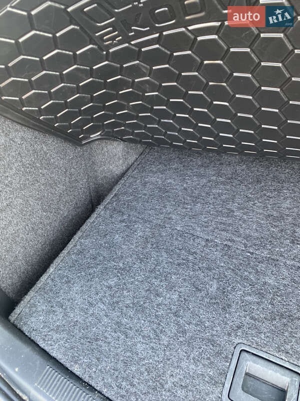 Универсал Skoda Octavia 2011 в Ровно