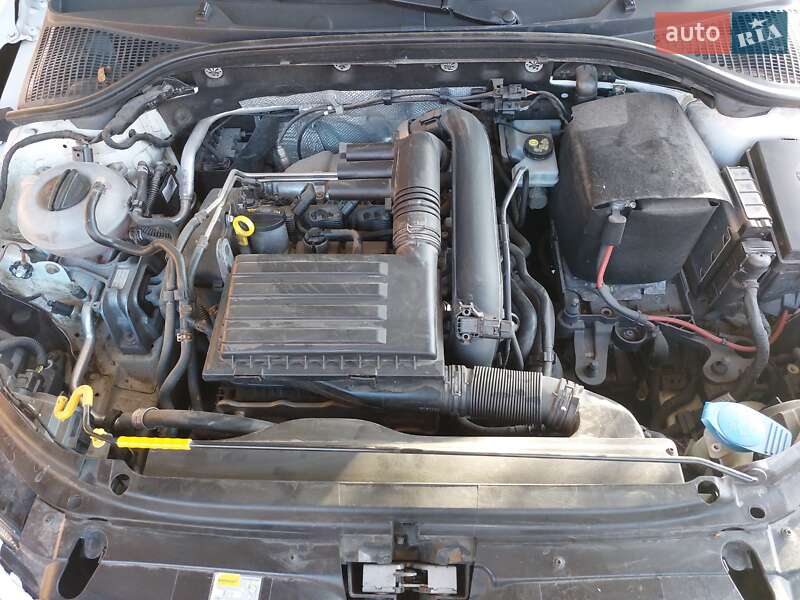 Ліфтбек Skoda Octavia 2013 в Романіву