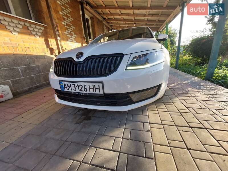 Ліфтбек Skoda Octavia 2013 в Романіву