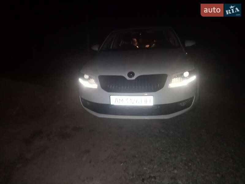 Ліфтбек Skoda Octavia 2013 в Романіву