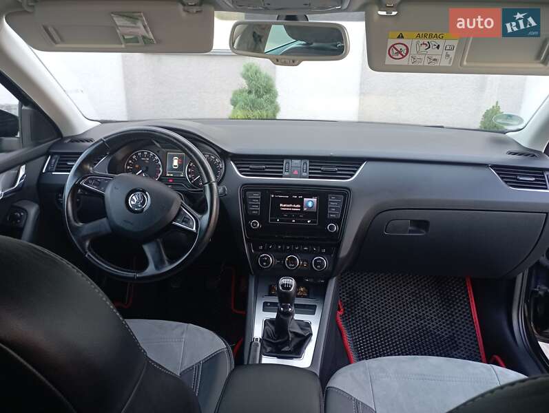 Універсал Skoda Octavia 2015 в Камені-Каширському