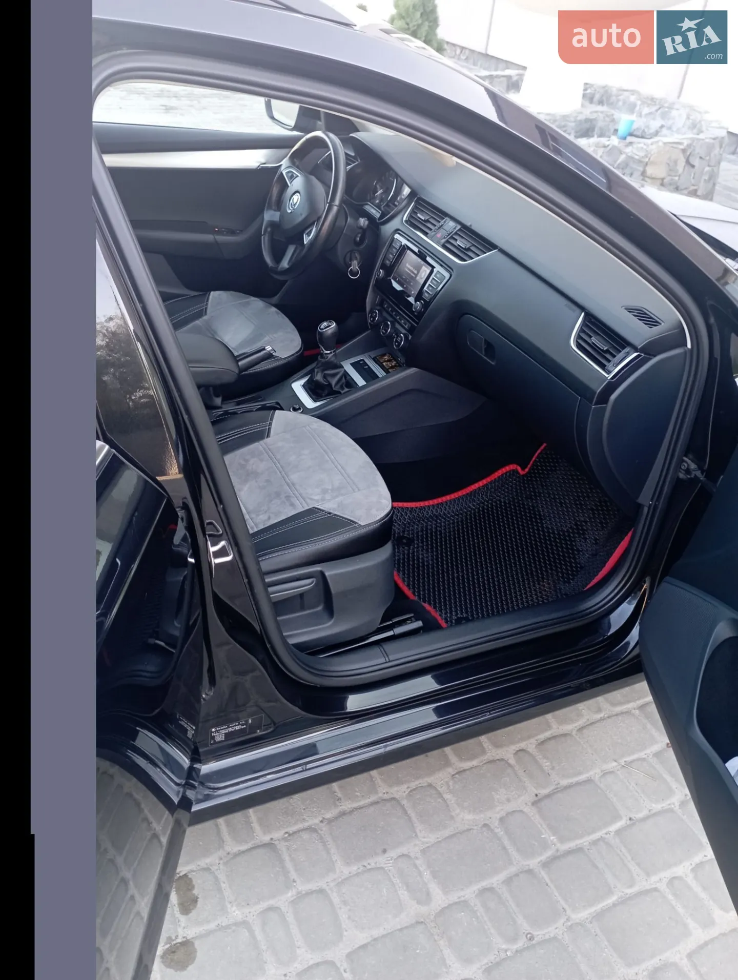 2015 Skoda Octavia - мініатюра 12