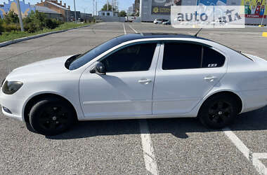 Ліфтбек Skoda Octavia 2012 в 