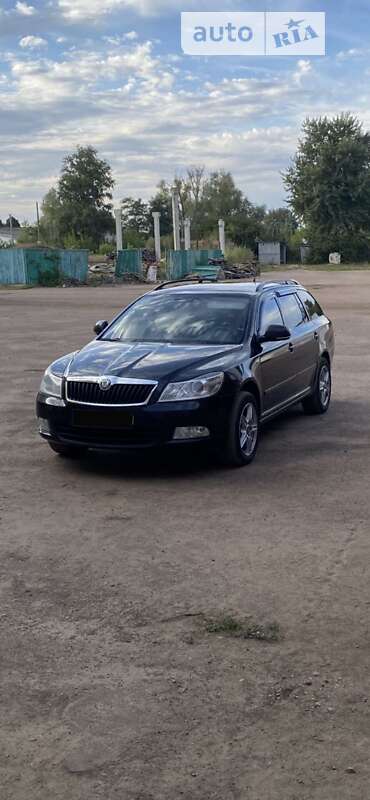 Універсал Skoda Octavia 2011 в Чернігові