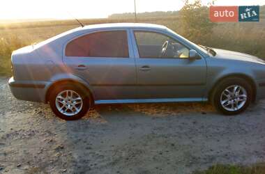 Ліфтбек Skoda Octavia 2009 в Володимирі