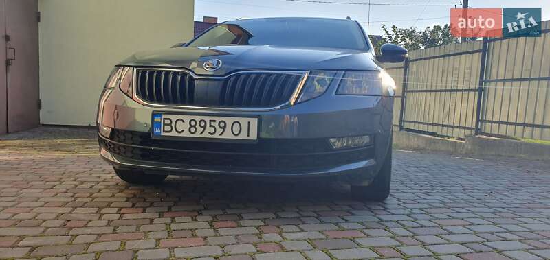 Універсал Skoda Octavia 2018 в Дрогобичі