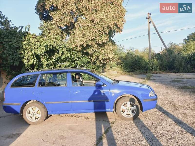 Универсал Skoda Octavia 2001 в Одессе