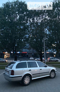 Универсал Skoda Octavia 2000 в 