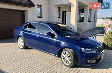 Лифтбек Skoda Octavia 2015 в Киеве