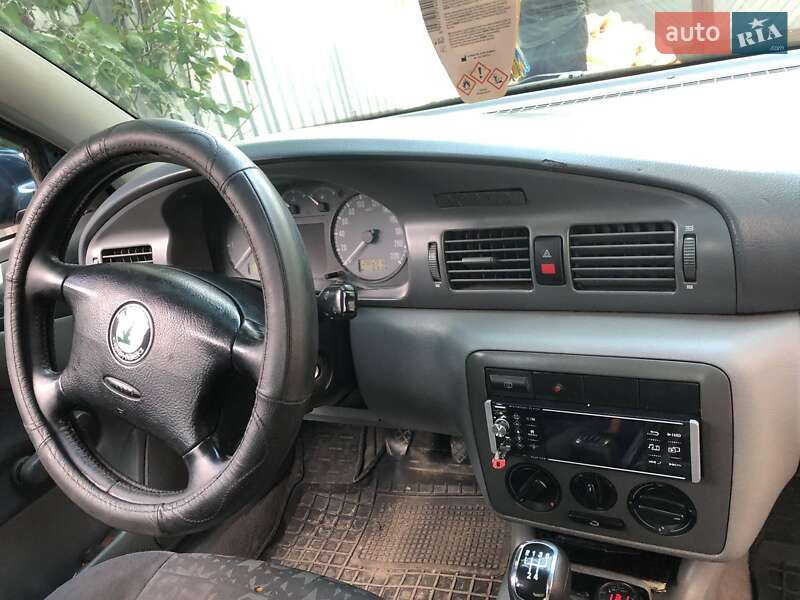 Лифтбек Skoda Octavia 1998 в Бродах